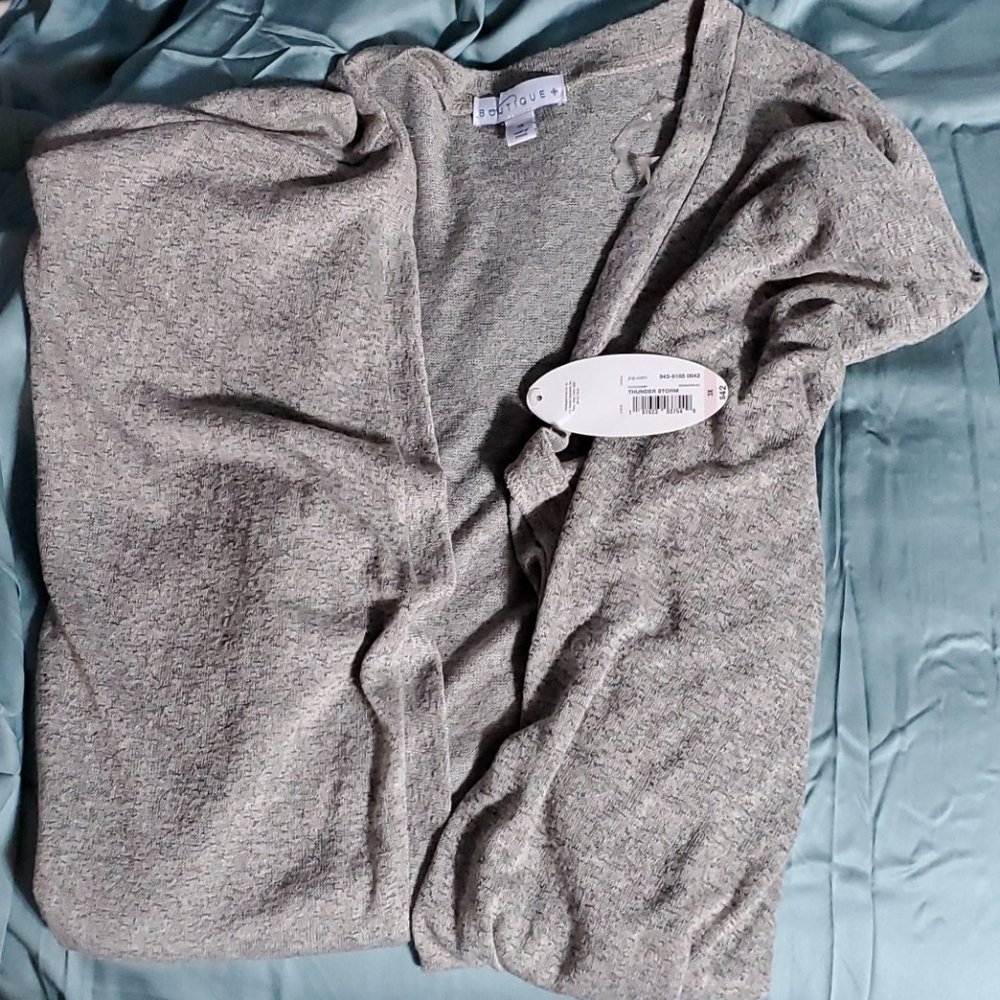 Boutique short sleeve cardigan sweater 3X